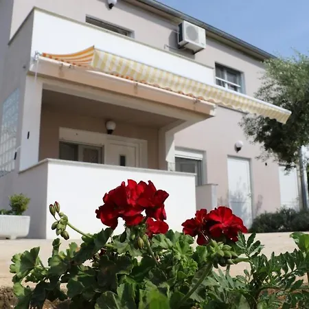Apartment In Zaton Zadar With Terrace, Air Conditioning, Wifi, Washing Machine 4830-4 *